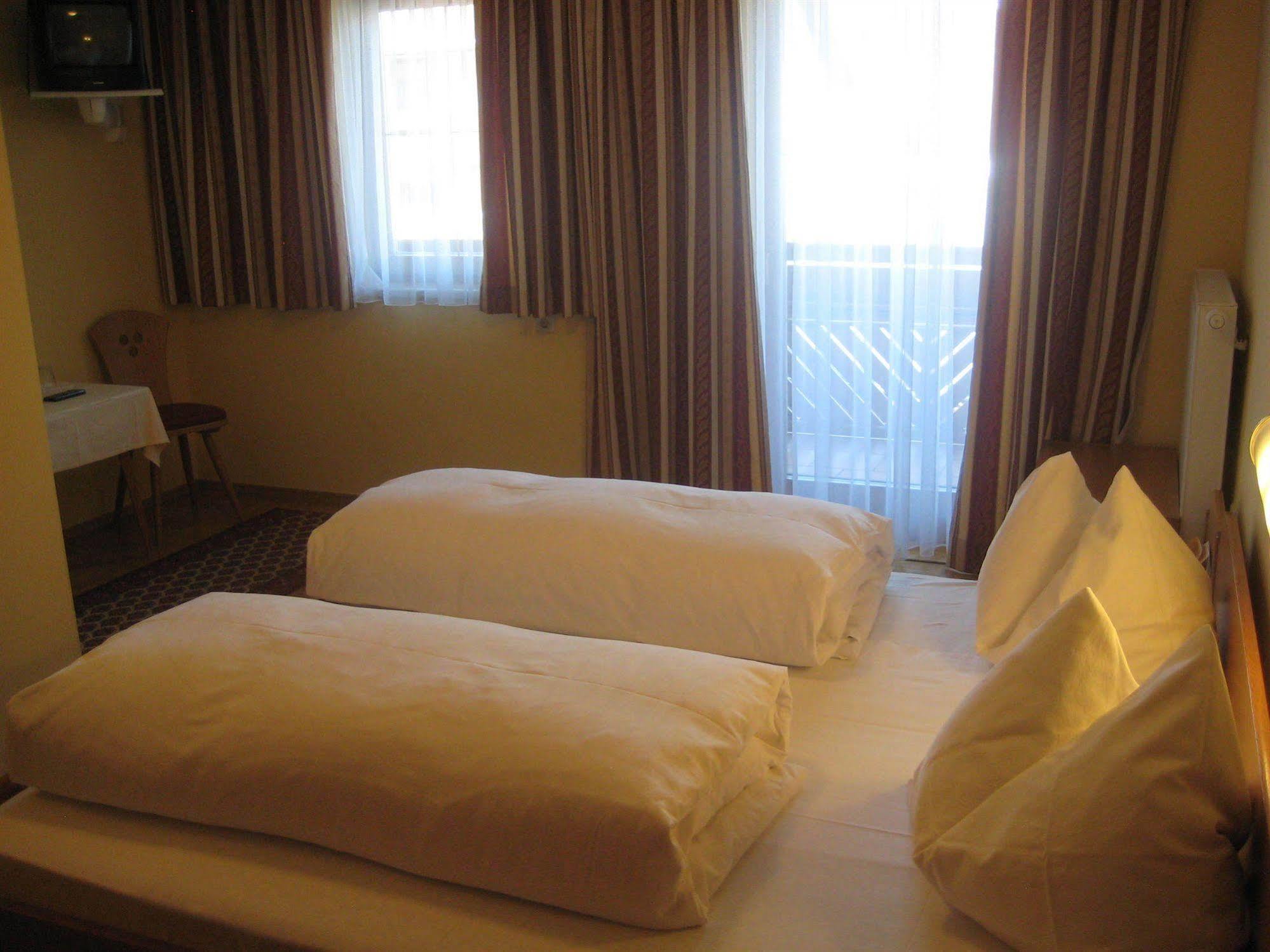 Zum Stollhofer Inn 3*