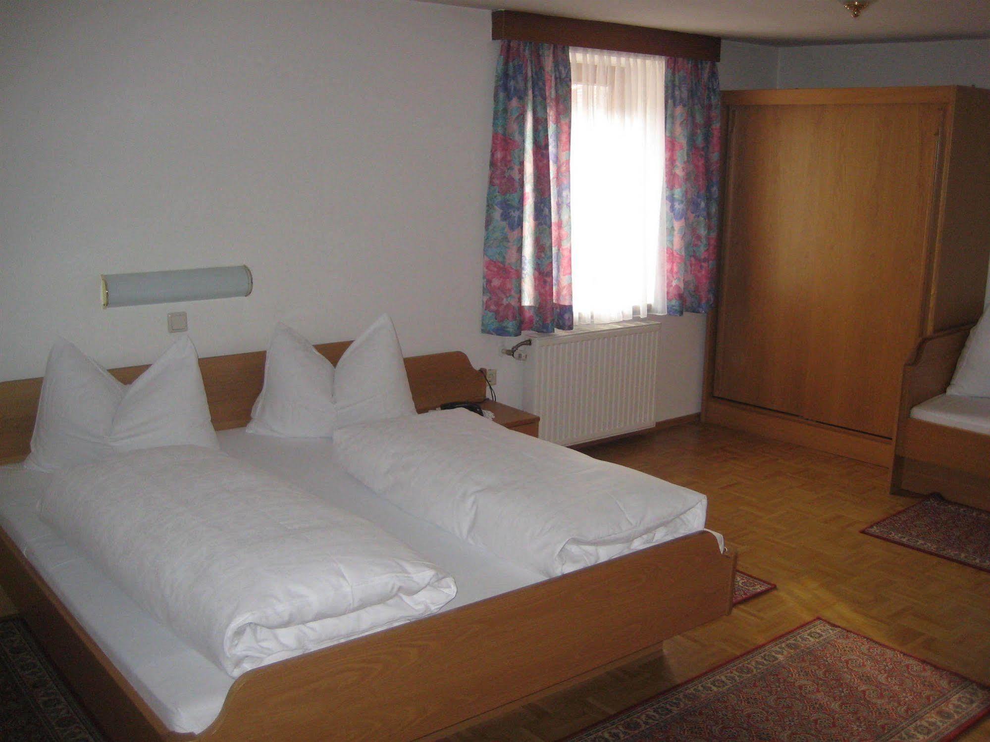Zum Stollhofer Inn